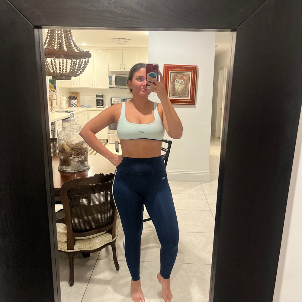 SOLD Club Set LuxForm Bra and Leggings